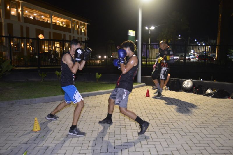 Sábado cultural mulheres no parque artes marciais no Parque Cultural Vila Maguary
