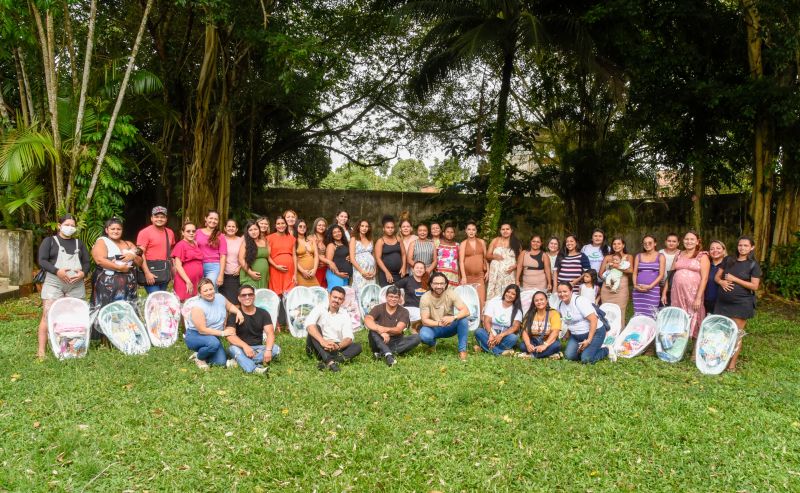 Entrega de Kits Enxoval no CRAS Daniel Reis