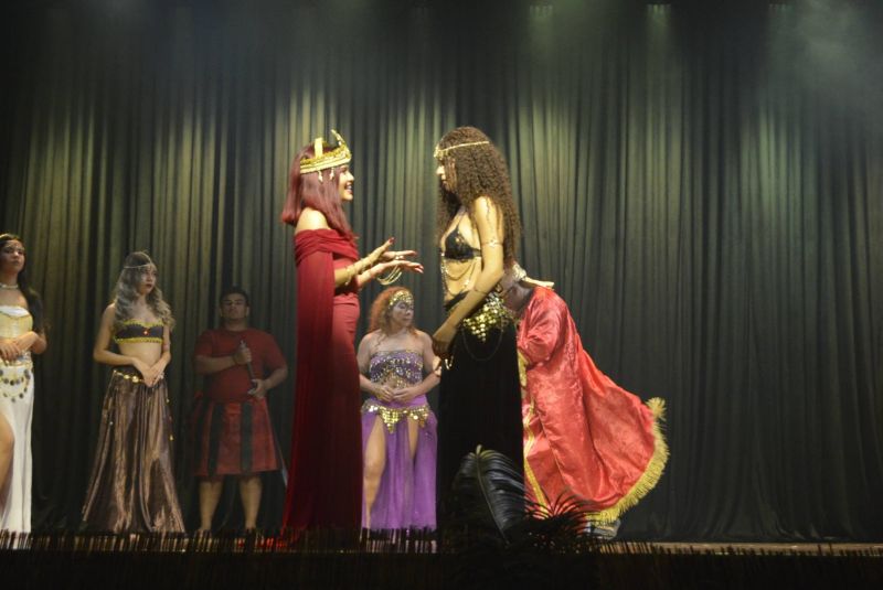 Sábado Cultural com cortejo Paixão de Cristo e Espetáculo Paixão de Cristo no Teatro Municipal