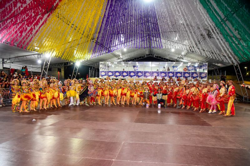 Forró Ananindeua 2026 com premiação das quadrilhas e show do Cabaré do Brega