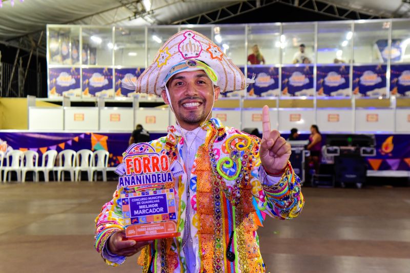 Forró Ananindeua 2026 com premiação das quadrilhas e show do Cabaré do Brega