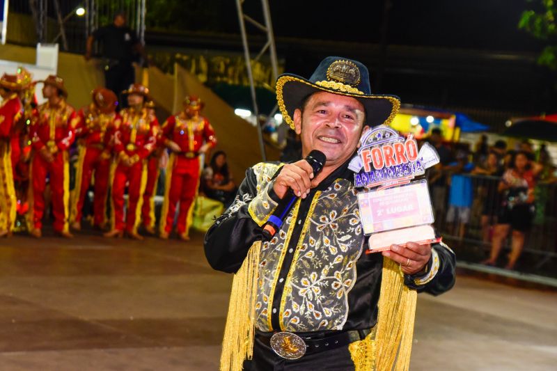 Forró Ananindeua 2026 com premiação das quadrilhas e show do Cabaré do Brega
