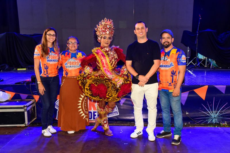 Forró Ananindeua 2026 com premiação das quadrilhas e show do Cabaré do Brega