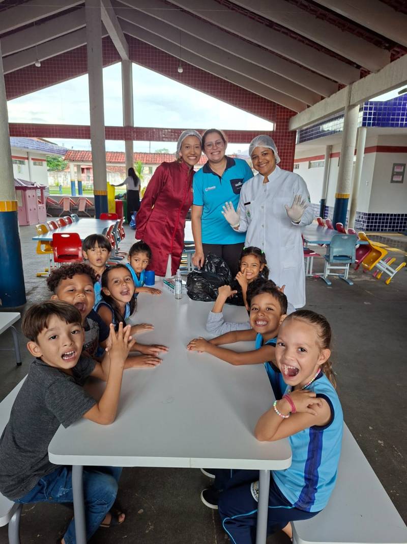 Pequenos aprendendo grandes cuidados.