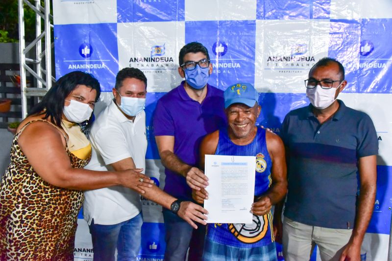 Ato de entrega de Títulos de Propriedade Comunidade Parque Daniel Reis. Curuçambá