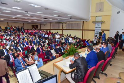 galeria: Cerimônia de entrega títulos honoríficos honra ao Mérito e Cidadão de Ananindeua, entrega da medalha General Joaquim de Magalhães – Camara Municipal de Ananindeua