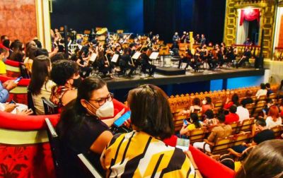 notícia: Docentes de Ananindeua ganham programação especial no Teatro da Paz 