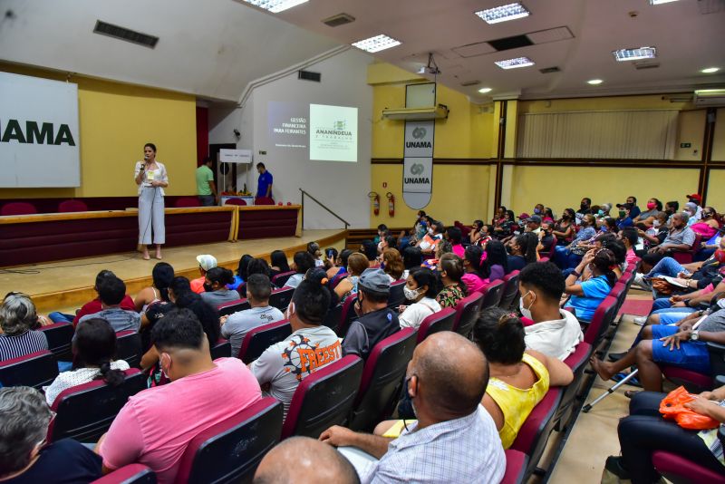 Capacitação em gestão financeira com feirantes do município de Ananindeua