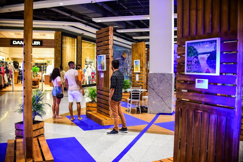 Exposição da Galeria do Servidor no Shopping Metrópole