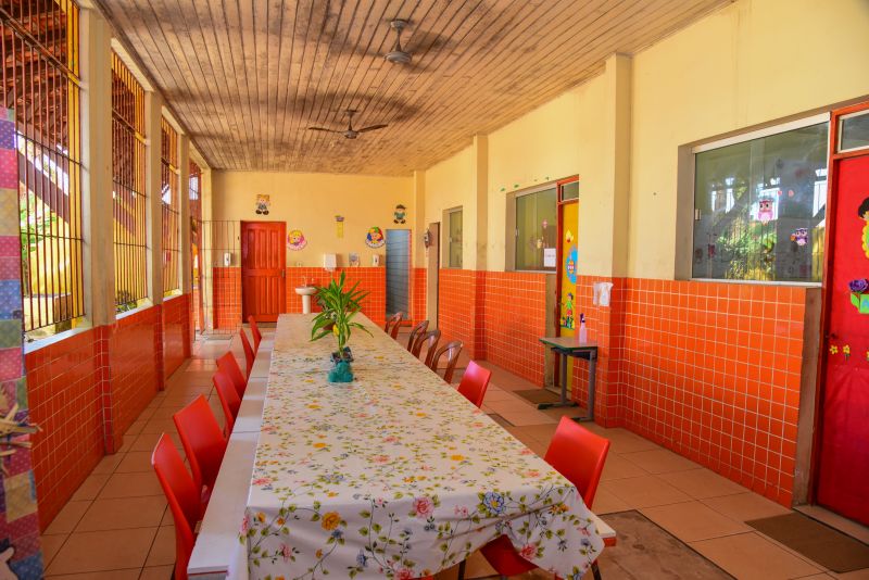 Visita na Escola EMEF Julia Barbalho no Conj Jaderlândia