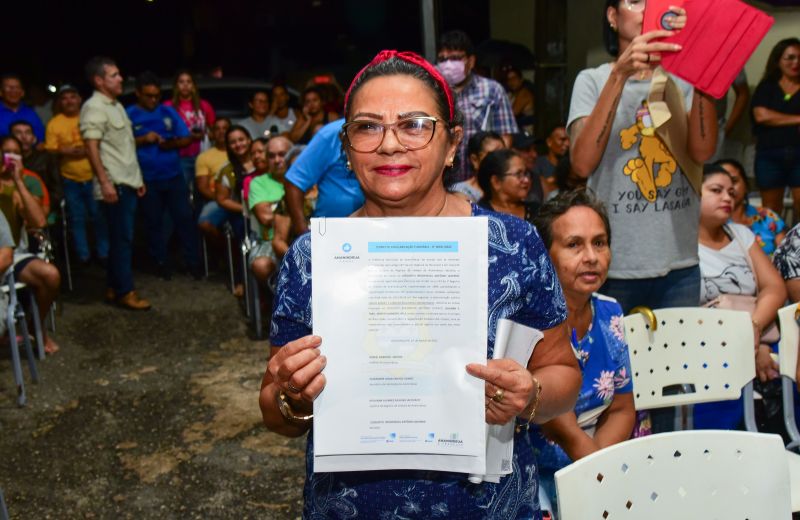 Entrega de 405 Termo de regularização fundiária no conjunto Antônio Queiroz, bairro 40 horas
