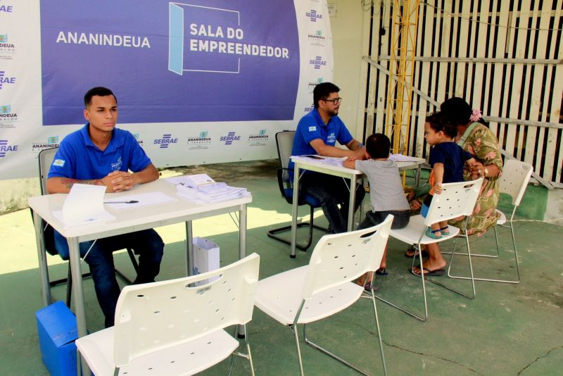 Atendimento do Programa Consultório na rua, diversos serviços de saúde para a comunidade do Jaderlândia – Paroquia Cristo Peregrino no bairro Jaderlândia