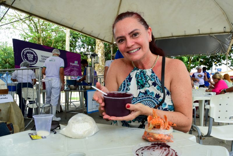 1º Festival do Açaí em Ananindeua e entrega de equipamentos para os batedores de açaí no complexo da Cidade Nova VIII