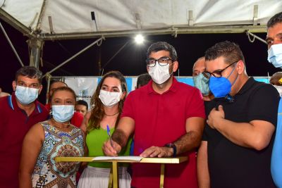galeria: Ato de assinatura de O.S para pavimentação asfáltica de passagens e alamedas em Águas Lindas