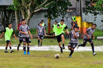 notícia: Prefeitura de Ananindeua apoia campeonato de futebol de bairros.