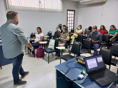 notícia: Servidores participam do Curso de Coaching e PNL