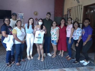 notícia: Programa Mãe Ananin inicia a entrega do kit pré-natal