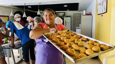 notícia: Curso de Panificação transforma vidas em Ananindeua 