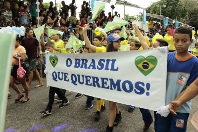 notícia: Desfile de 7 de setembro volta às ruas de Ananindeua e é marcado por emoção