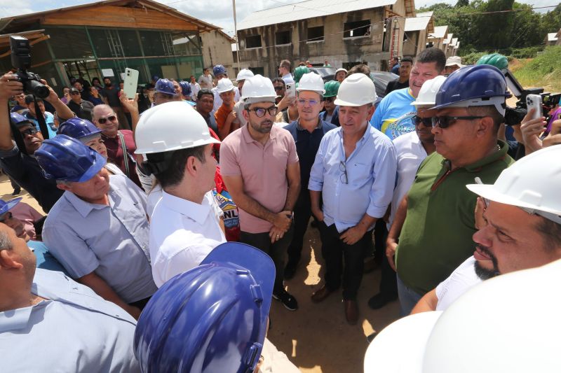 Visita técnica em obras do empreendimento ?Pouso do Aracanga? E abertura de cadastro para novos Beneficiários, bairro Aurá e agenda com Jader Filho - Ministro das Cidades