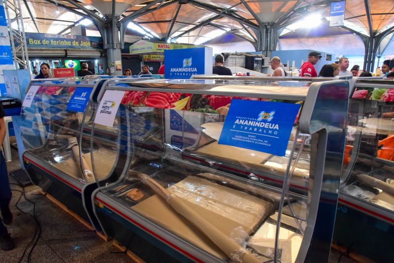 Entrega de equipamentos para feirantes da feira Cidade Nova IV e lançamento do aplicativo Feira Top Ananin
