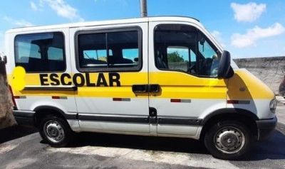 notícia: Recadastramento de operadores e veículos de transporte escolar