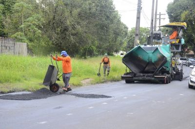 notícia: Prefeitura de Ananindeua recupera a Rua Coshap, no Conjunto Júlia Seffer.