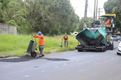 notícia: Prefeitura de Ananindeua recupera a Rua Coshap, no Conjunto Júlia Seffer.