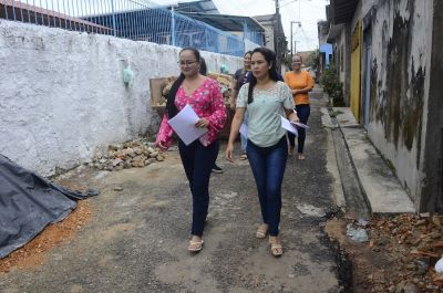 notícia: Prefeitura realiza visita as famílias atingidas pela  chuva em Águas Lindas