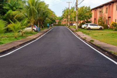 notícia: Prefeitura segue recapeando, sinalizando e colocando lâmpadas de LED em toda a cidade