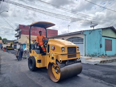 notícia: Ruas do Conjunto Jardim Cristal no 40 Horas estão sendo pavimentadas 