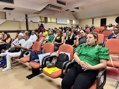 notícia: SEMCAT e CMAS realizam  encontro da Rede Socioassistencial pública e privada de Ananindeua