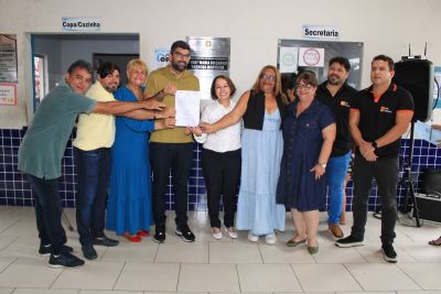 notícia: Escola Maria do Carmo vai ganhar cobertura de quadra, vestiários e arquibancada