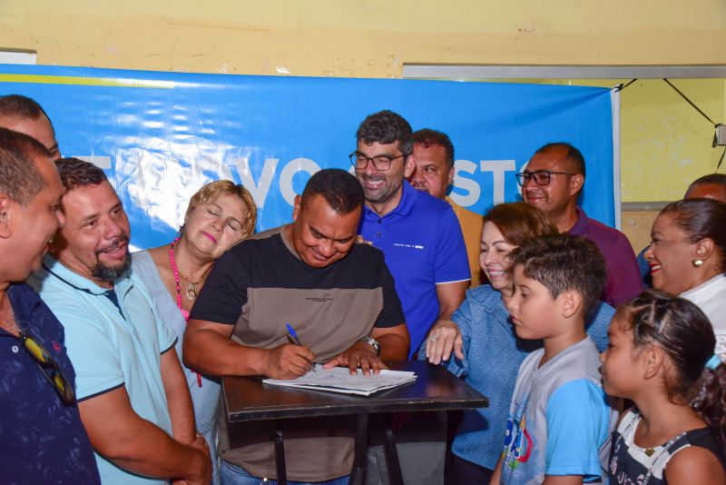 Assinatura de ordem de serviço para início da obras de revitalização da EMEF Novo Cristo no Icuí Guajará