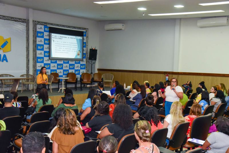 1ª Formação de acompanhantes de Educação Especial da rede Municipal de Ensino de Ananindeua