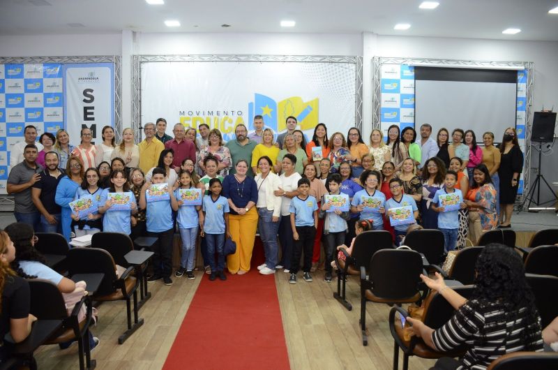 Lançamento do Programa Um Por Todos e Todos Por Um, destinados aos alunos do ensino fundamental da rede municipal de ensino