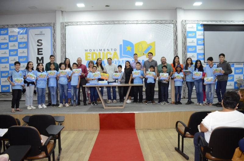 Lançamento do Programa Um Por Todos e Todos Por Um, destinados aos alunos do ensino fundamental da rede municipal de ensino