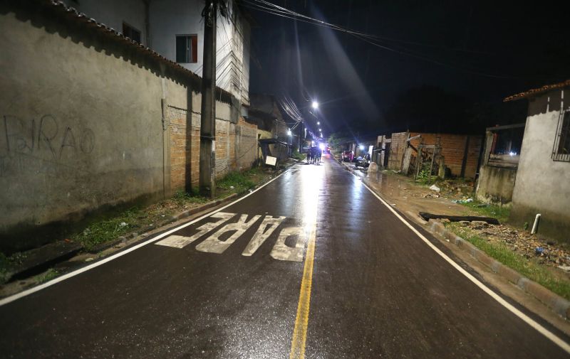 Inauguração de ruas pavimentadas na comunidade Dom Bosco no bairro de Águas Brancas