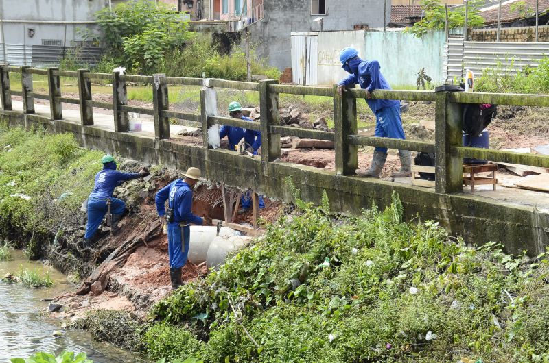 Limpeza da feira da Cidade Nova VI