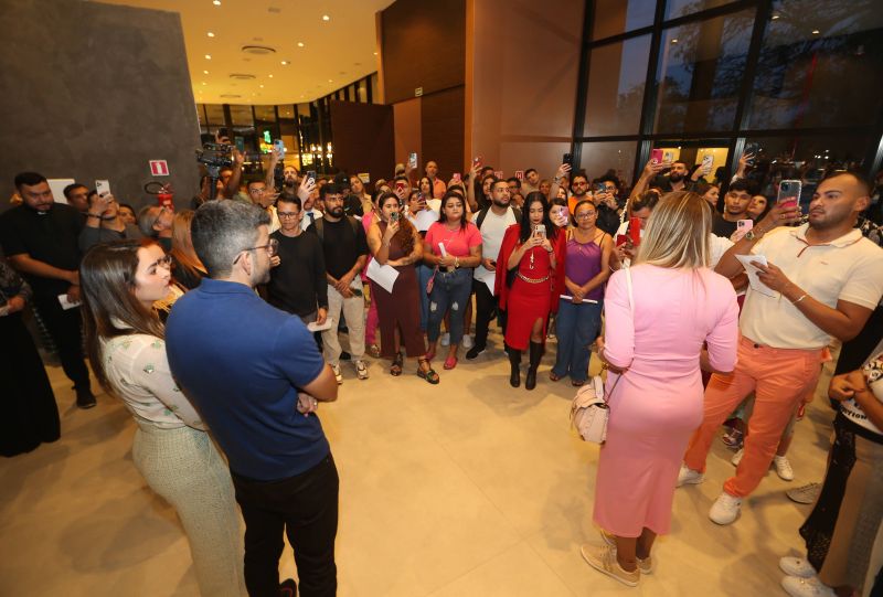 Prefeito Dr Daniel apresenta o Teatro Municipal de Ananindeua para Mídia Social e Colunistas