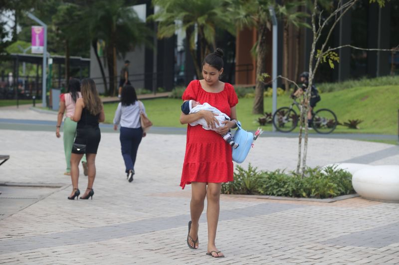 Entrega de kit de enxoval no Programa Mãe Ananin - Local Parque Cultural Vila Maguary