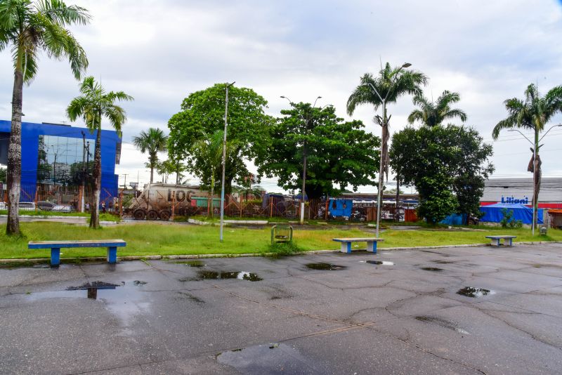 Assinatura de Ordem de Serviço para reforma da Praça Matriz de Ananindeua