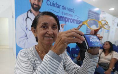 galeria: Entrega de óculos aos pacientes atendidos no Super Centro