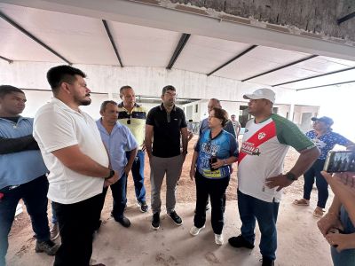 notícia: Visita técnica é realizada em unidades de ensino com obras em andamento