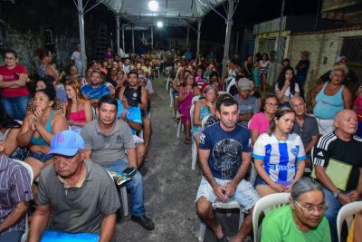 notícia: Programa Ananindeua Legal entregou 1.353 títulos de propriedade para moradores do Una