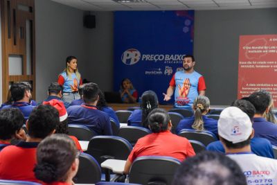 notícia: Prefeitura de Ananindeua realiza palestra e testagem de ISTs em rede de supermercado