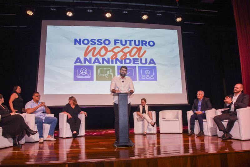Lançamento do PPP, para Educação Infantil e Encontro de Políticas Públicas para Infância em Ananindeua, no Teatro Municipal