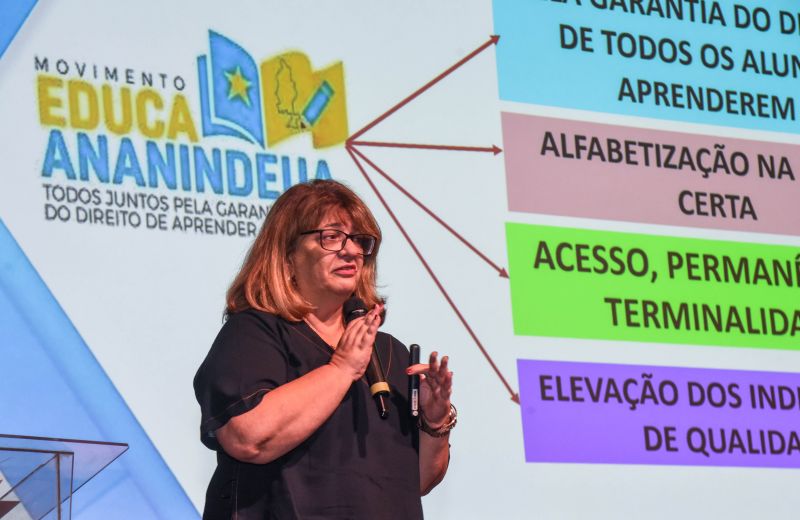 Lançamento do PPP, para Educação Infantil e Encontro de Políticas Públicas para Infância em Ananindeua, no Teatro Municipal