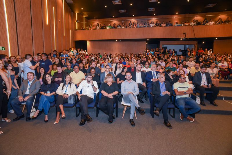 Lançamento do PPP, para Educação Infantil e Encontro de Políticas Públicas para Infância em Ananindeua, no Teatro Municipal