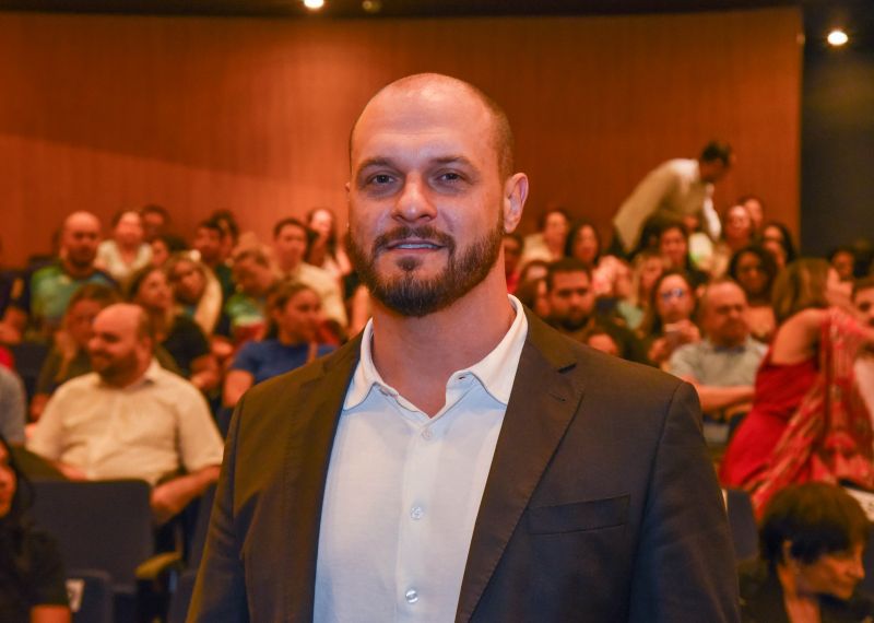 Lançamento do PPP, para Educação Infantil e Encontro de Políticas Públicas para Infância em Ananindeua, no Teatro Municipal